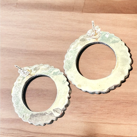 Sterling Silver Ethiopian Opal Conch Necklace & Earrings Set - Picture 10 of 17